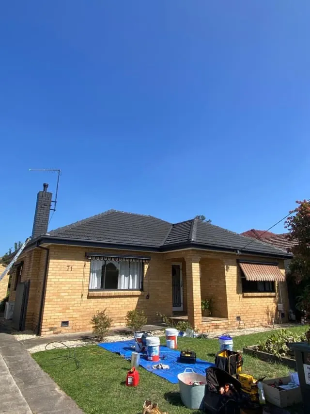 Heritage Melbourne home with a maintained tiled roof